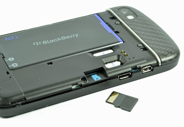 Blackberry Q10 Back Cover Open